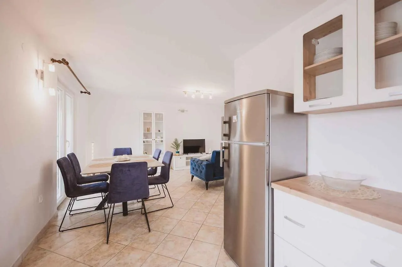 Holiday Home In Klimno - Insel Krk 42238